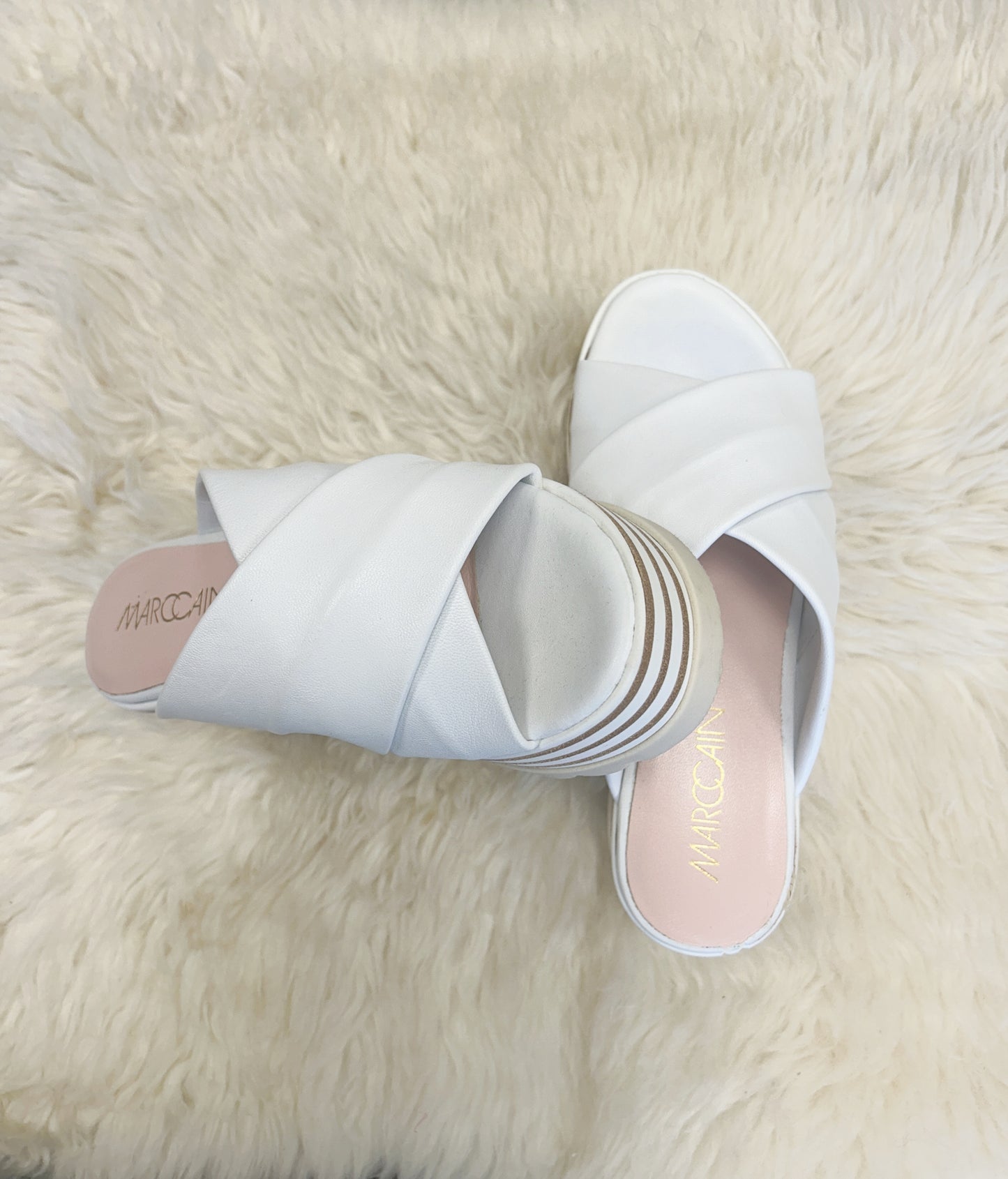 Marccain White Leather Platform Flip Flops