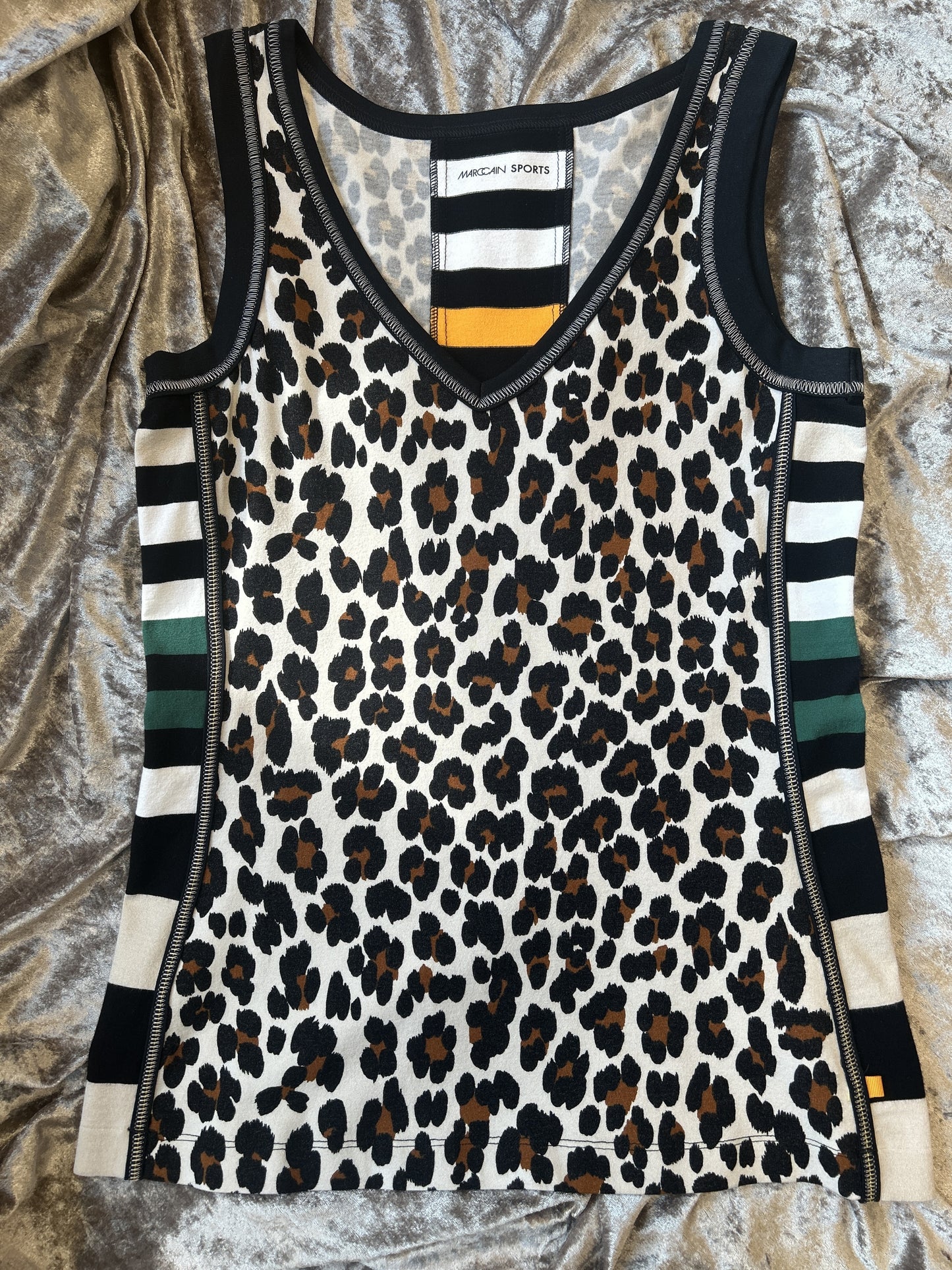 Marccain vest with leopard pattern